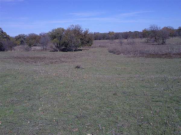 11 Acres of Agricultural Land for Sale in Bowie, Texas