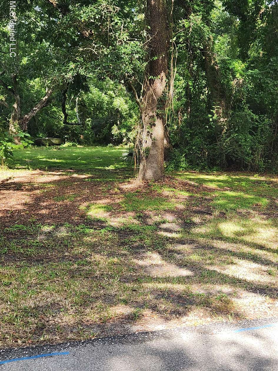 1 Acre of Land for Sale in Pass Christian, Mississippi