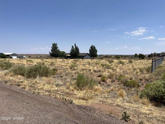 2 Acres of Residential Land for Sale in Snowflake, Arizona