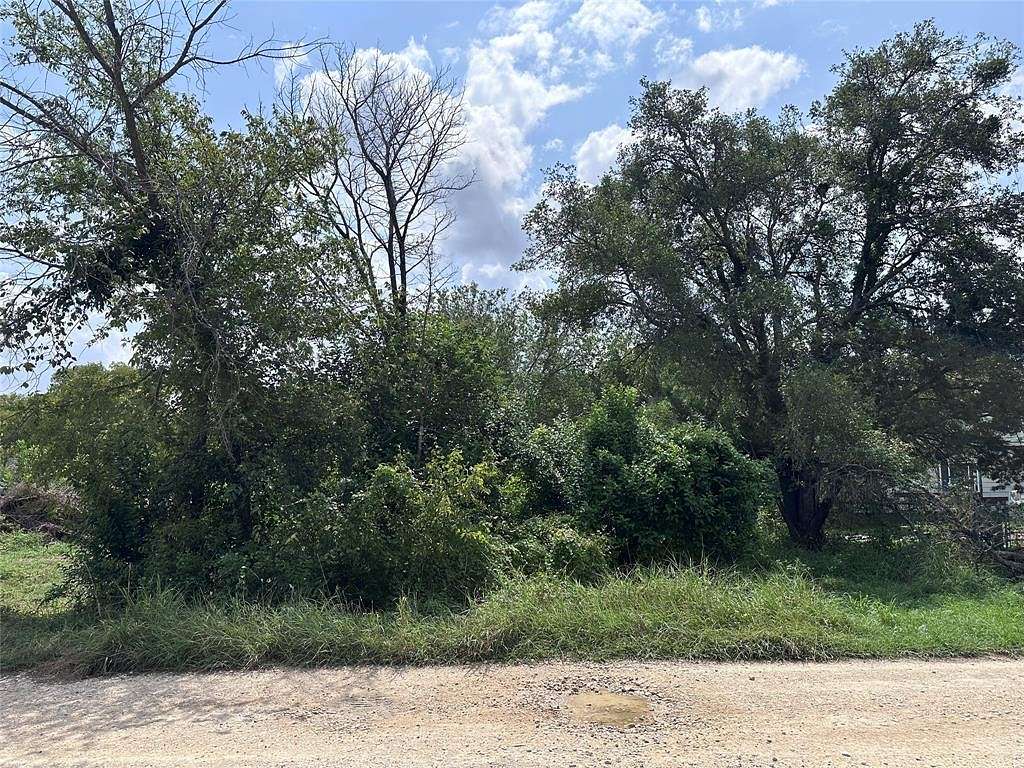 0.138 Acres of Land for Sale in Clifton, Texas