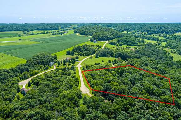 0.81 Acres of Residential Land for Sale in Galena, Illinois