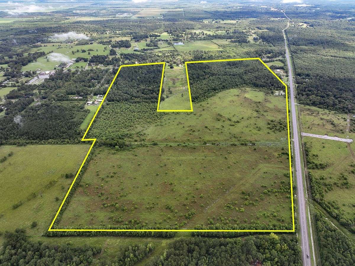 21 Acres of Recreational Land & Farm for Sale in Raywood, Texas