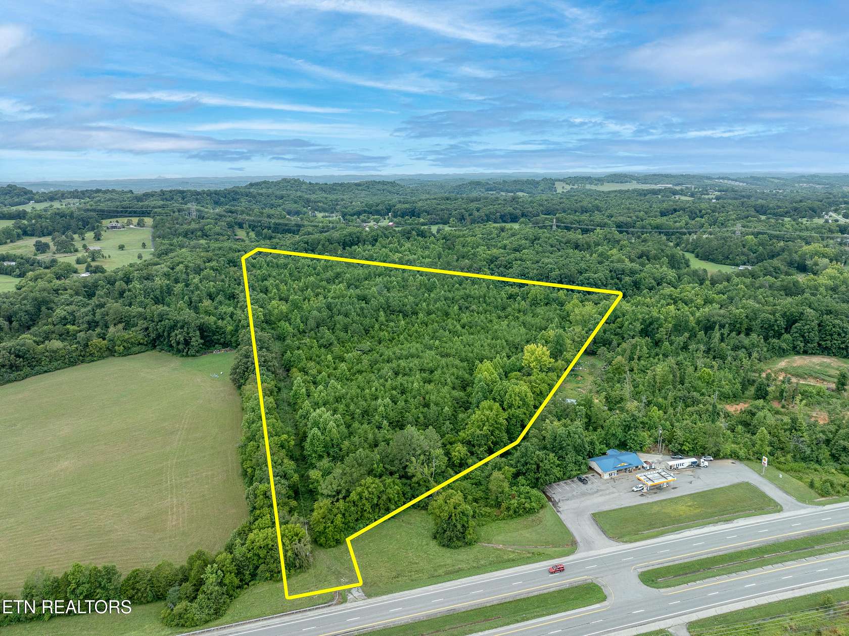 23 Acres of Land for Sale in Friendsville, Tennessee