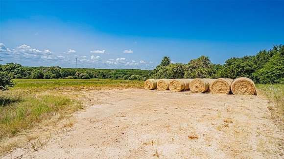 5.2 Acres of Land for Sale in Azle, Texas