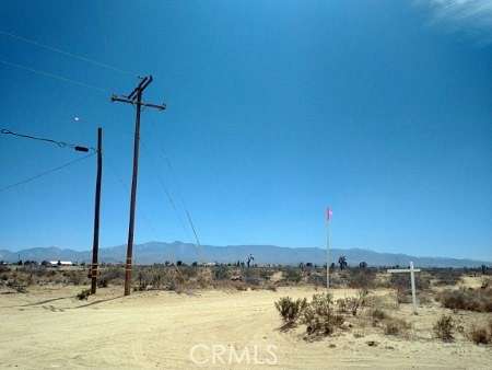 128.5 Acres of Land for Sale in Phelan, California