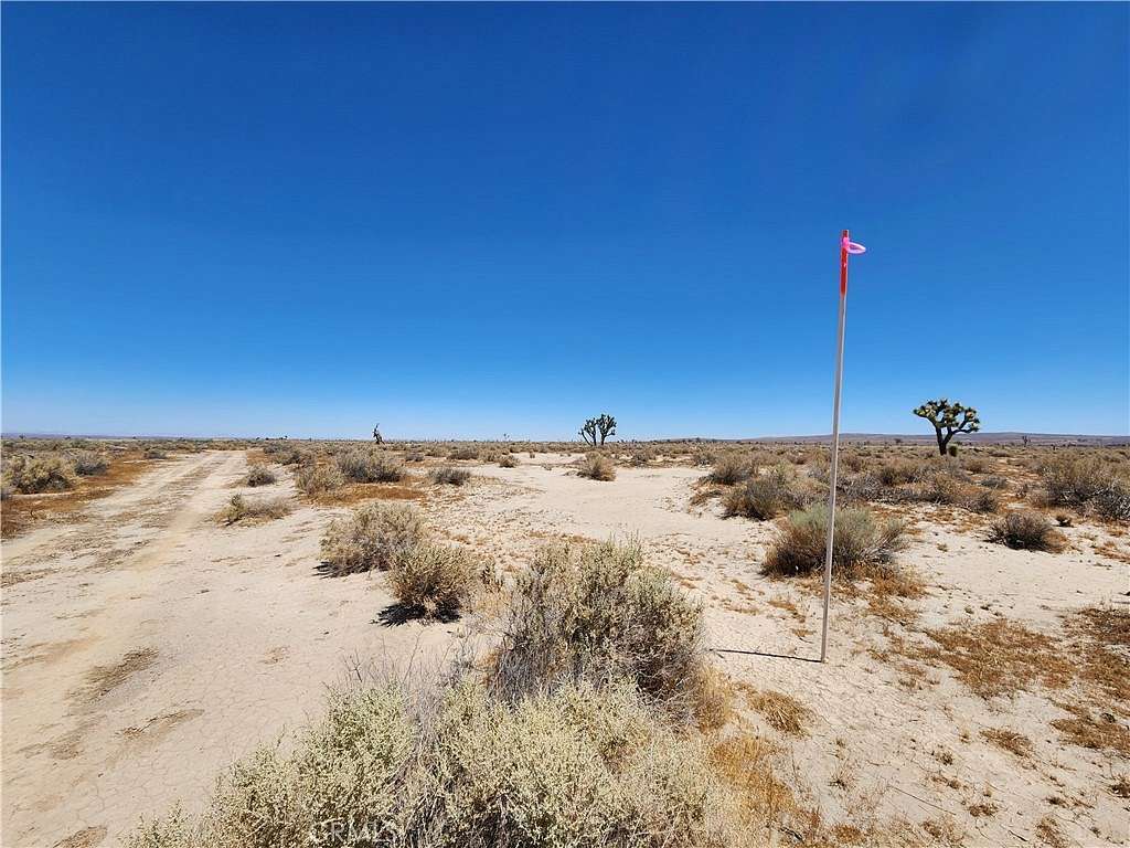 2.599 Acres of Residential Land for Sale in Lancaster, California