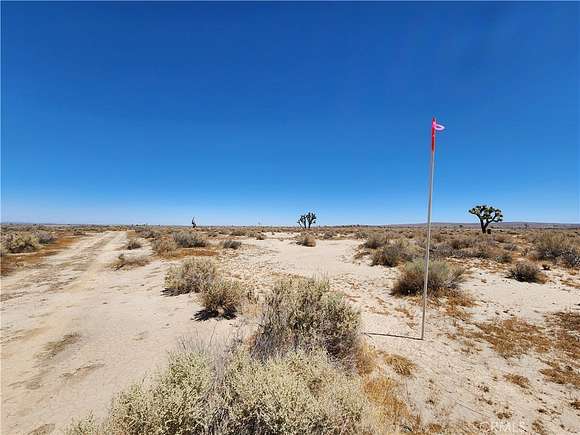 2.599 Acres of Residential Land for Sale in Lancaster, California