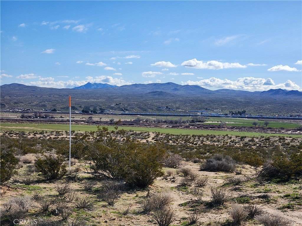 10 Acres of Recreational Land for Sale in Helendale, California