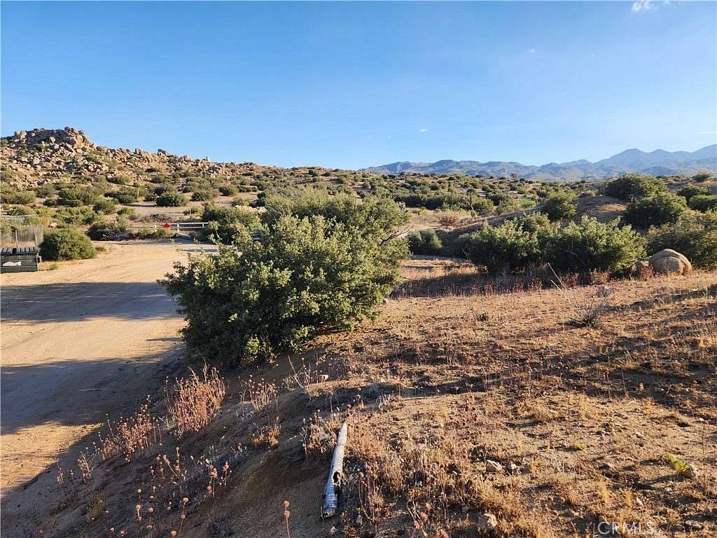 7.58 Acres of Agricultural Land for Sale in Pioneertown, California