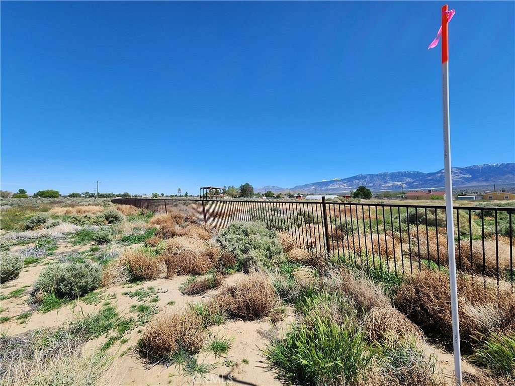 1.25 Acres of Residential Land for Sale in Lucerne Valley, California