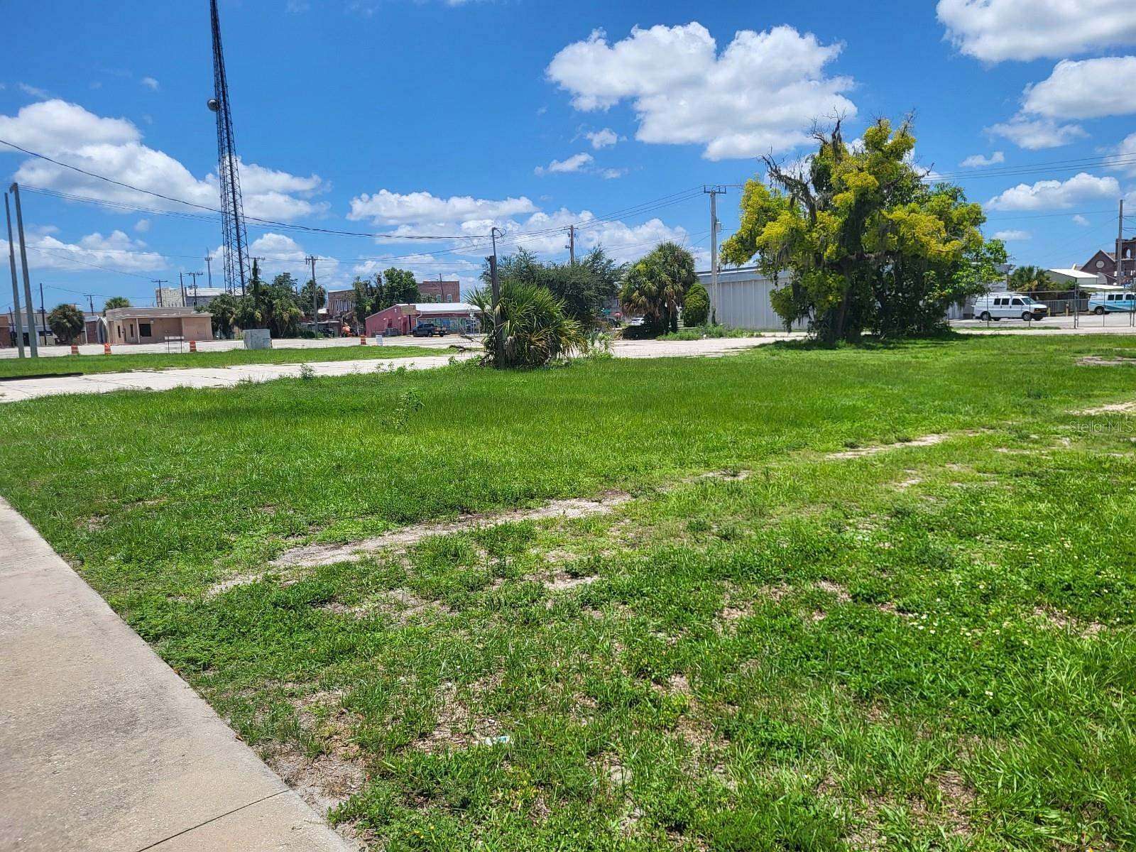 0.6 Acres of Commercial Land for Sale in Arcadia, Florida