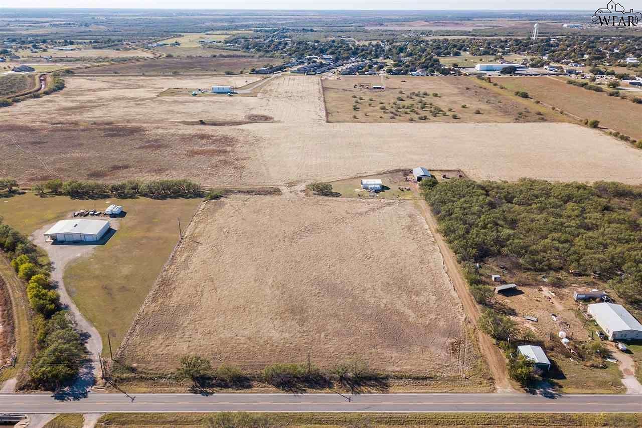 41.19 Acres of Land for Sale in Iowa Park, Texas