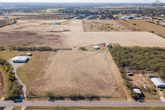 41.19 Acres of Land for Sale in Iowa Park, Texas