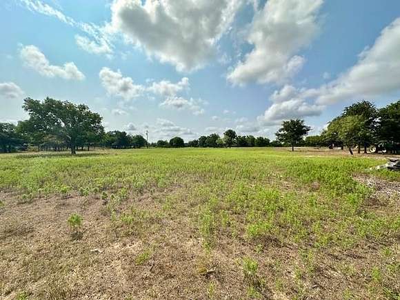 3 Acres of Residential Land for Sale in Clyde, Texas