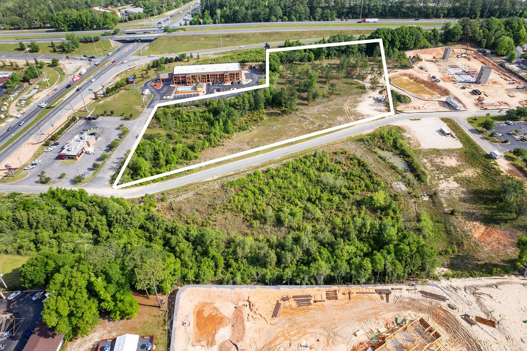 1 Acre of Mixed-Use Land for Sale in Crestview, Florida