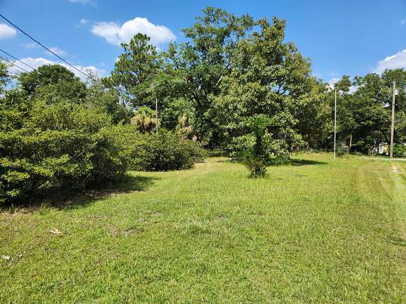 0.88 Acres of Residential Land for Sale in Crestview, Florida