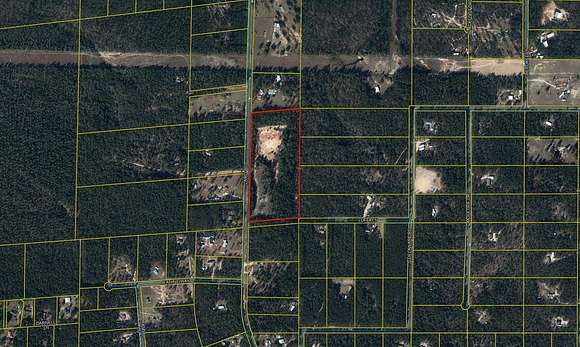 17 Acres of Mixed-Use Land for Sale in DeFuniak Springs, Florida