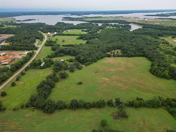 10 Acres of Recreational Land for Sale in Mount Pleasant, Texas