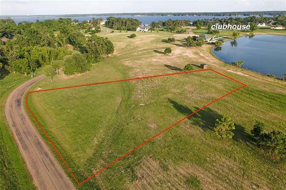 1.08 Acres of Residential Land for Sale in Mount Pleasant, Texas