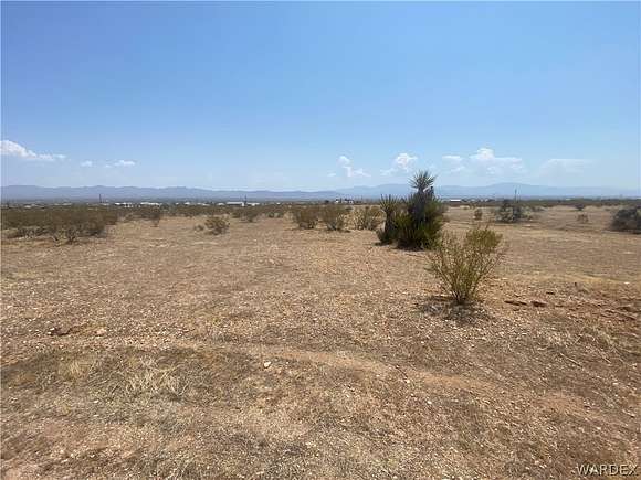 1.17 Acres of Residential Land for Sale in Golden Valley, Arizona