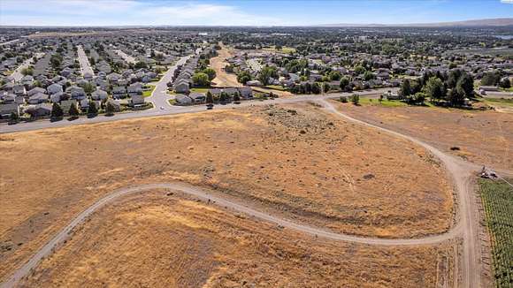 5 Acres of Commercial Land for Sale in Pasco, Washington