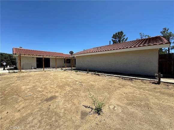 2.59 Acres of Residential Land with Home for Sale in Anza, California