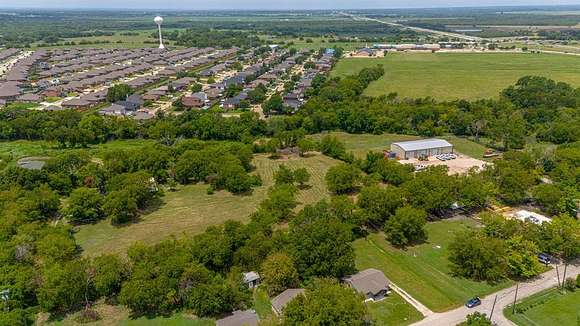 2 Acres of Residential Land for Sale in Crandall, Texas