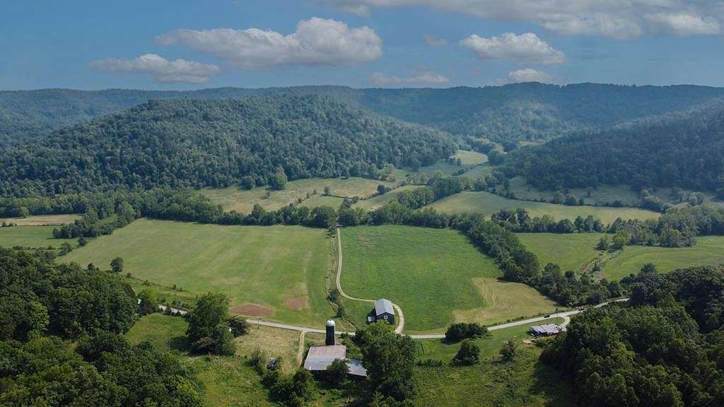 832 Acres of Land for Sale in Vanceburg, Kentucky