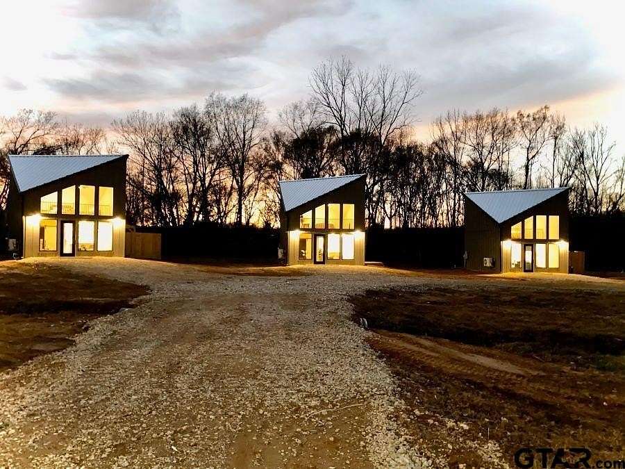 12.4 Acres of Land with Home for Sale in Tyler, Texas