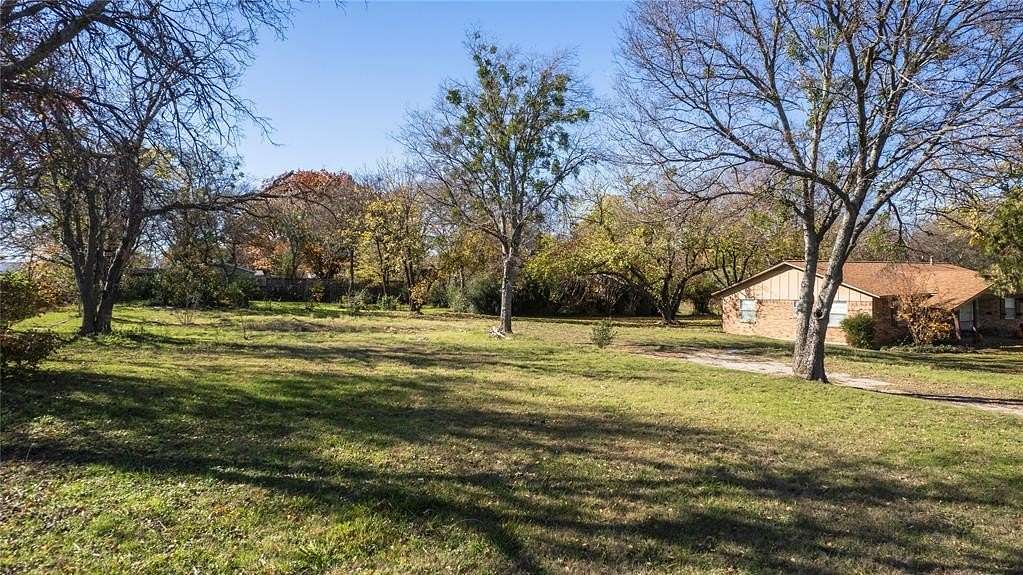 0.6 Acres of Residential Land for Sale in Mansfield, Texas