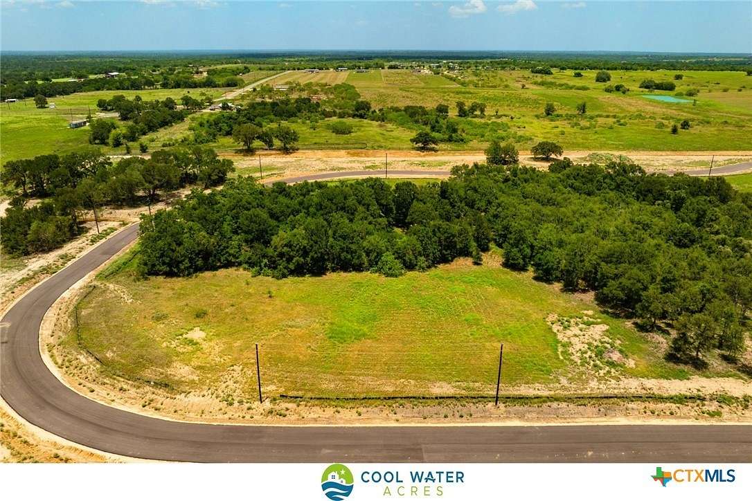 1.005 Acres of Residential Land for Sale in Dale, Texas