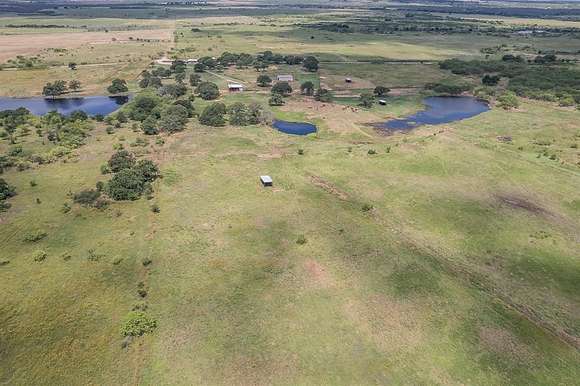 152 Acres of Agricultural Land with Home for Sale in Henrietta, Texas