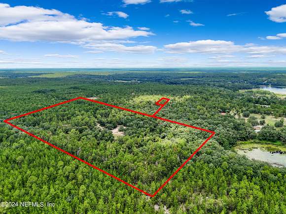 15.23 Acres of Agricultural Land for Sale in Interlachen, Florida