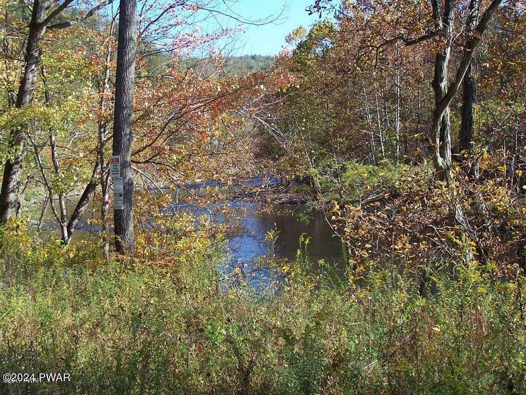 1.43 Acres of Residential Land for Sale in Lackawaxen, Pennsylvania