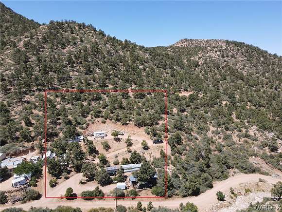 1.4 Acres of Residential Land with Home for Sale in Kingman, Arizona