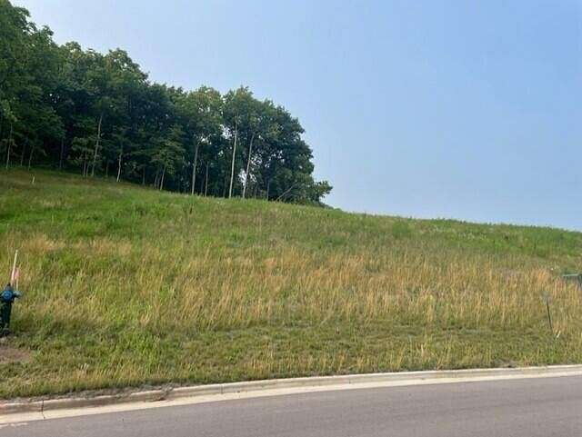 0.47 Acres of Residential Land for Sale in Onalaska, Wisconsin