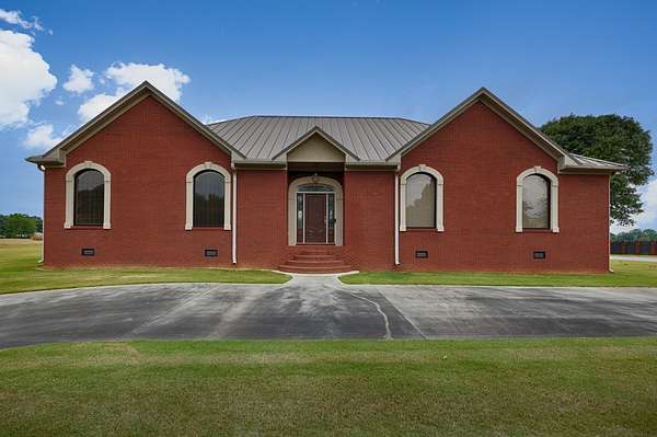 4 Acres of Residential Land with Home for Sale in Athens, Alabama