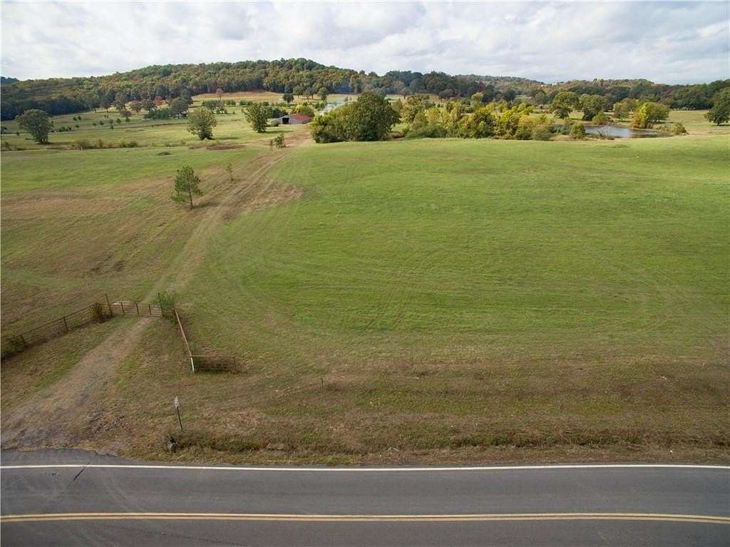 1.25 Acres of Residential Land for Sale in Mountainburg, Arkansas