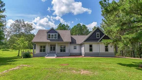 13.63 Acres of Land with Home for Sale in Milledgeville, Georgia