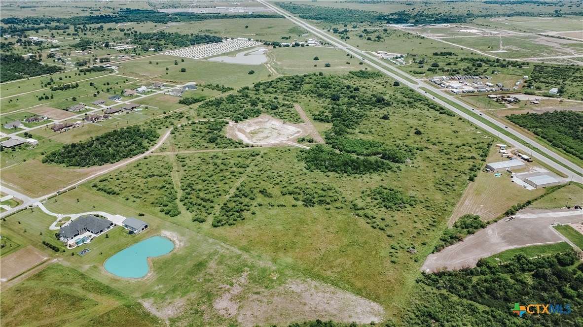 20 Acres of Land for Sale in Victoria, Texas