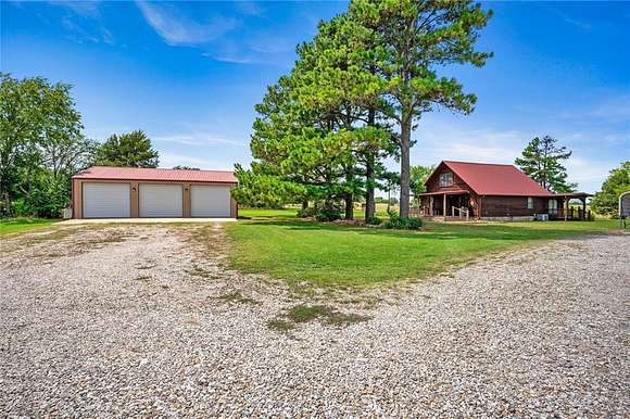 20 Acres of Land with Home for Sale in Earlsboro, Oklahoma