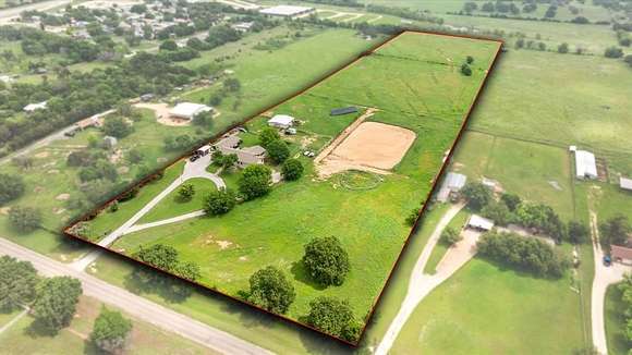 14.399 Acres of Land with Home for Sale in Stephenville, Texas