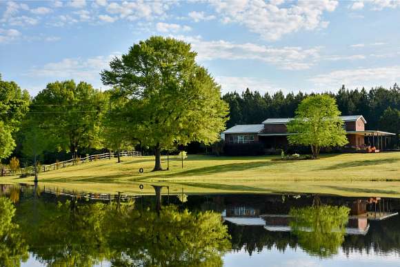 160 Acres of Land with Home for Sale in Macon, Georgia