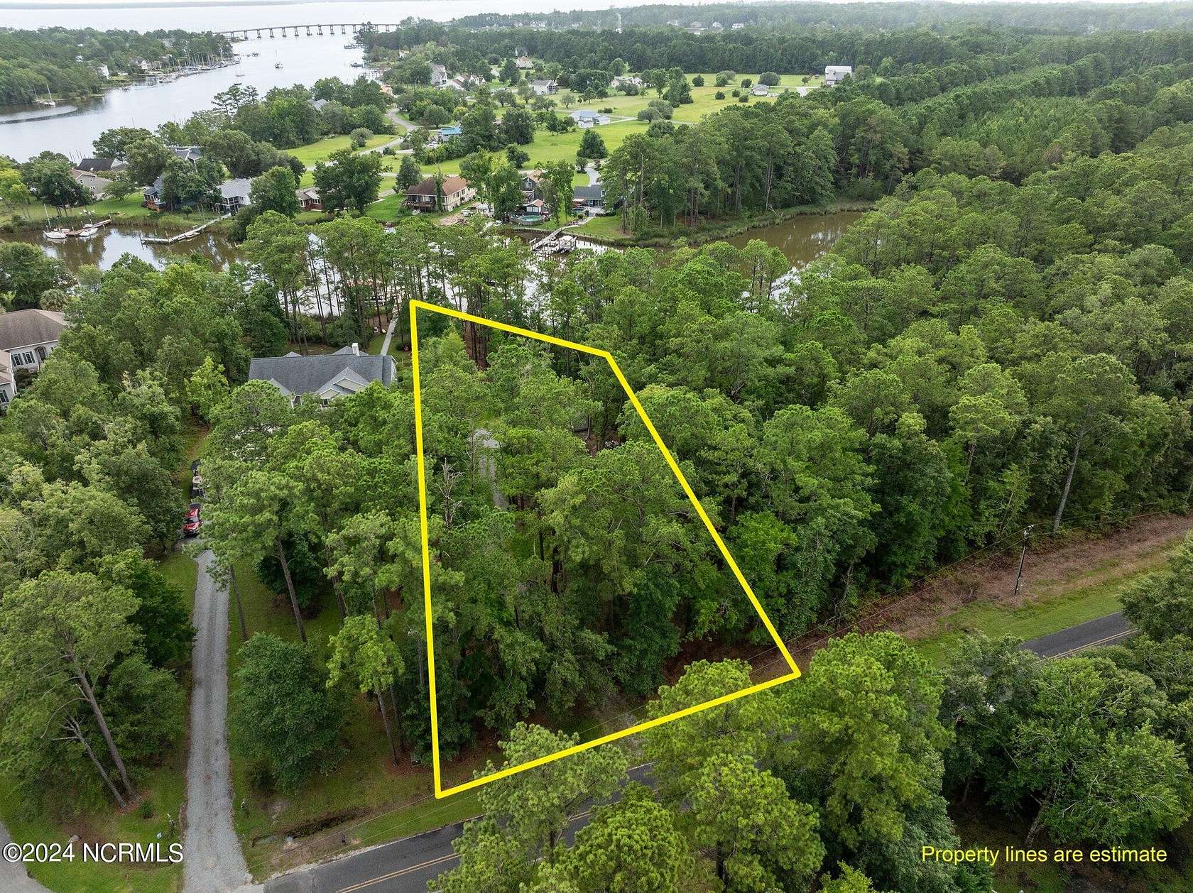 0.7 Acres of Residential Land for Sale in Oriental, North Carolina