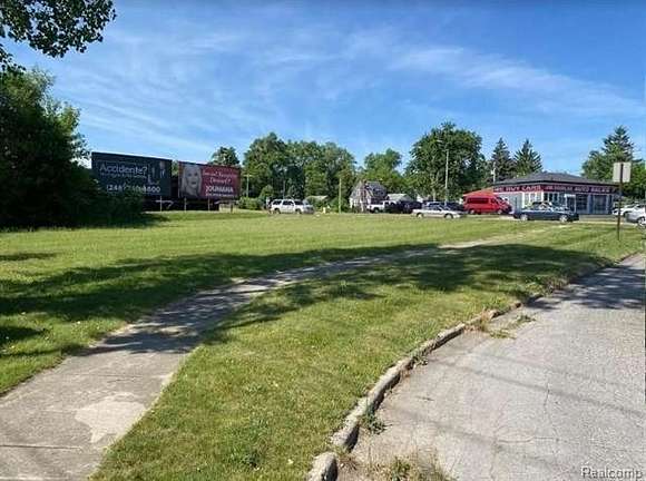 0.24 Acres of Commercial Land for Sale in Pontiac, Michigan