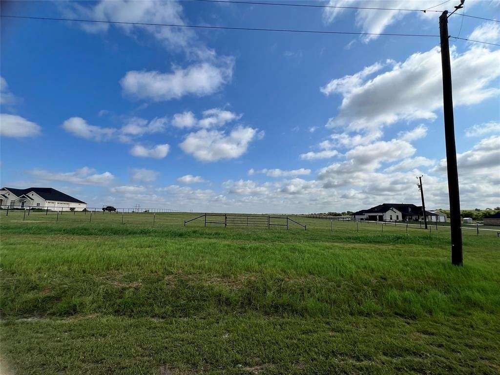 4.4 Acres of Residential Land for Sale in Krum, Texas