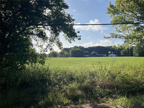 2.46 Acres of Residential Land for Sale in West Tawakoni, Texas