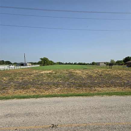 28.334 Acres of Agricultural Land for Sale in Princeton, Texas