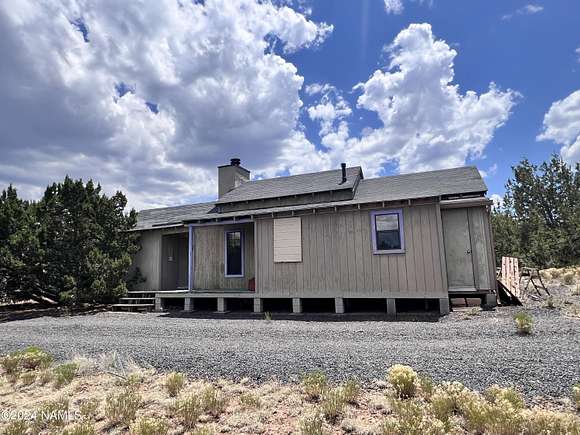 1 Acre of Residential Land with Home for Sale in Williams, Arizona