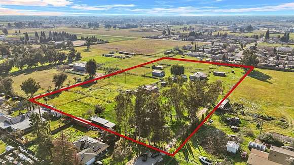 5.503 Acres of Land with Home for Sale in Madera, California